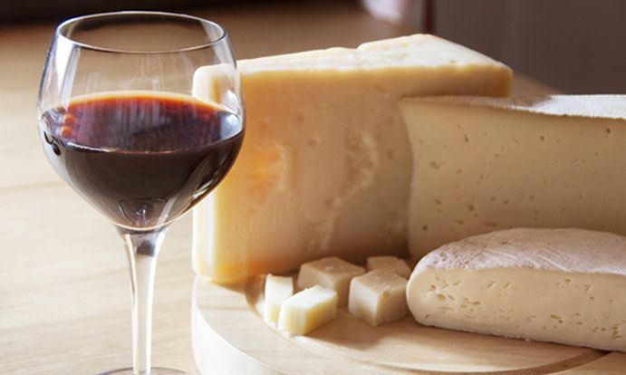 Red wine and cheese V dbt and Fivetran.